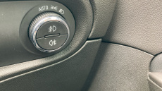 Vauxhall Grandland 1.5 Turbo D Ultimate 5dr Auto Diesel Hatchback